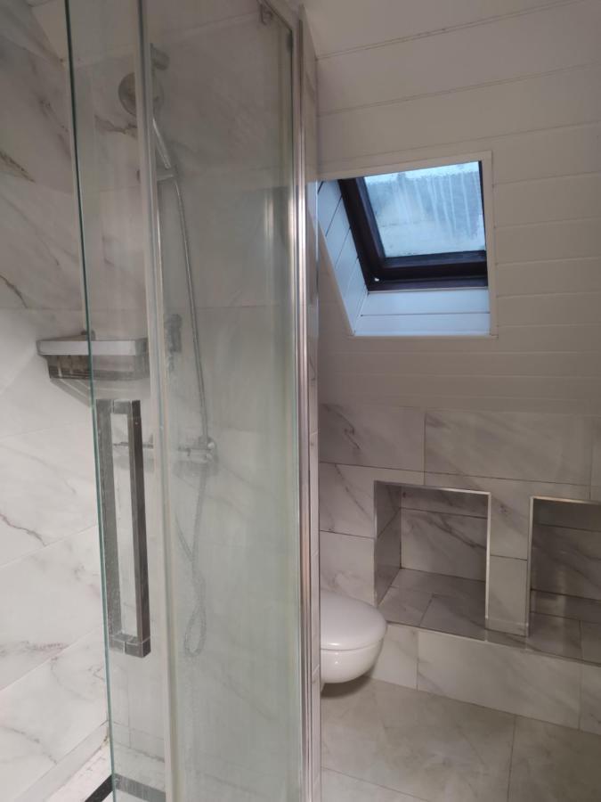 Chambre Privee A Bobigny -Salle De Bain Et Toilettes Sont Commune, -Pas De Cuisine Экстерьер фото